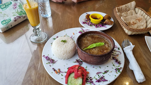 مطعم سيرآ Sira Restaurant & Cafe